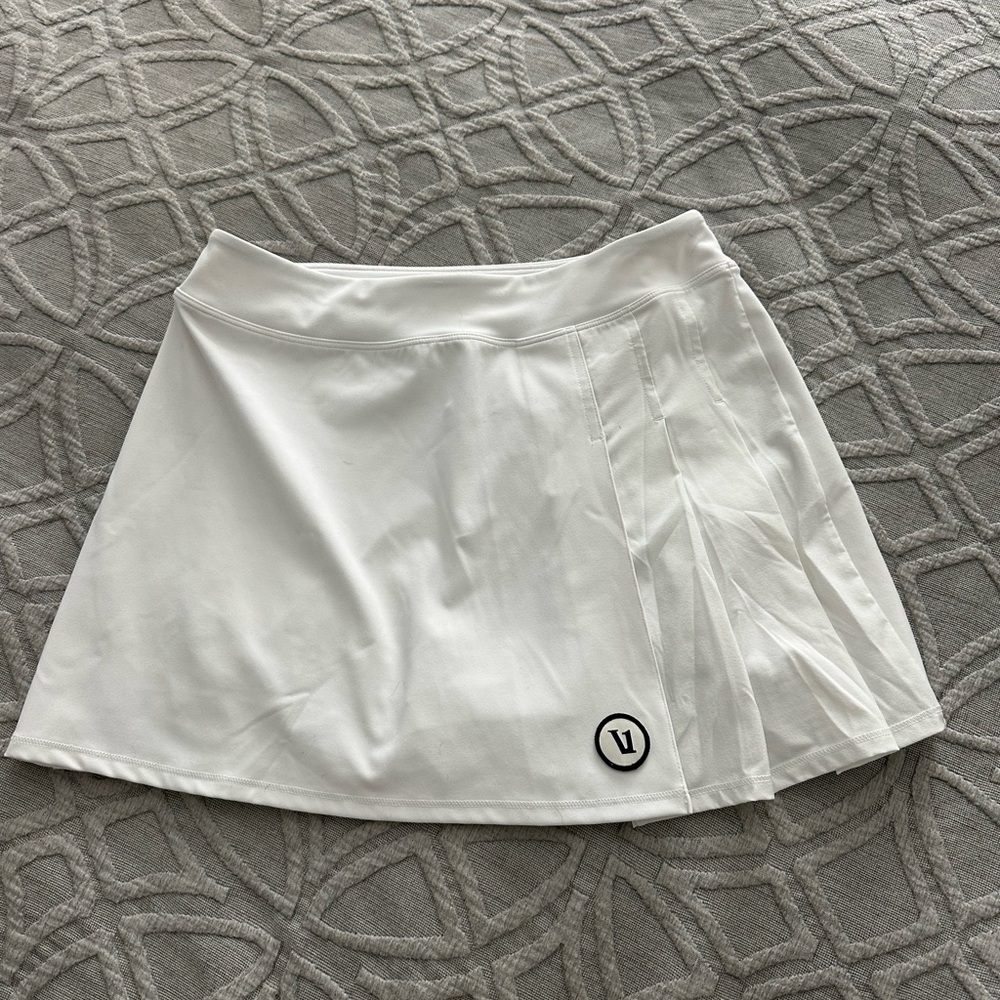 Vuori BNWT Break Point Skirt